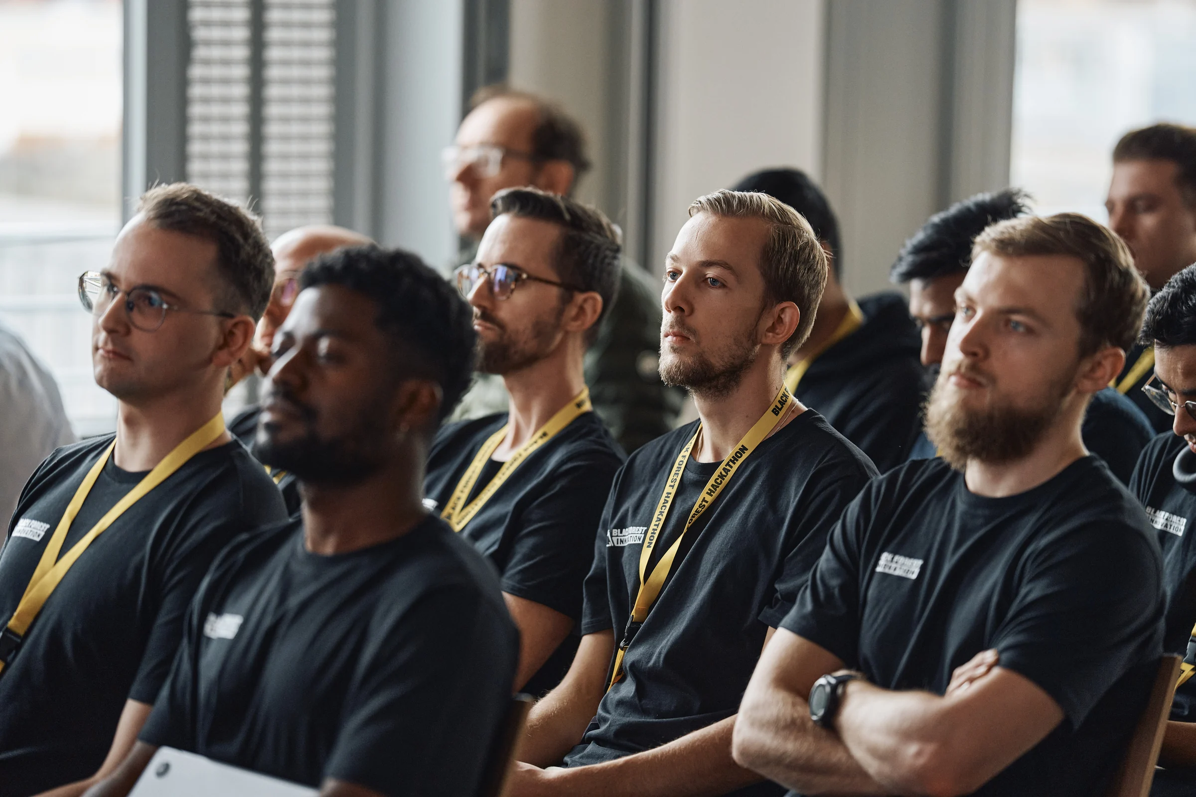 Teilnehmende während eines KI-Hackathons
